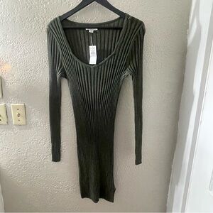 NWT American Eagle Women's  Olive Green Long Sleeve Sweater‎ Dress Size Medium